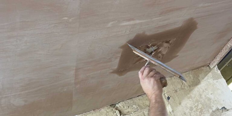 Do plasterers need CSCS cards?